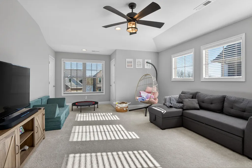 677 Sunny Landing Trail Lexington KY 40515