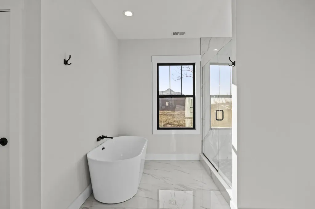 221 Madison Avenue Nicholasville KY 40356