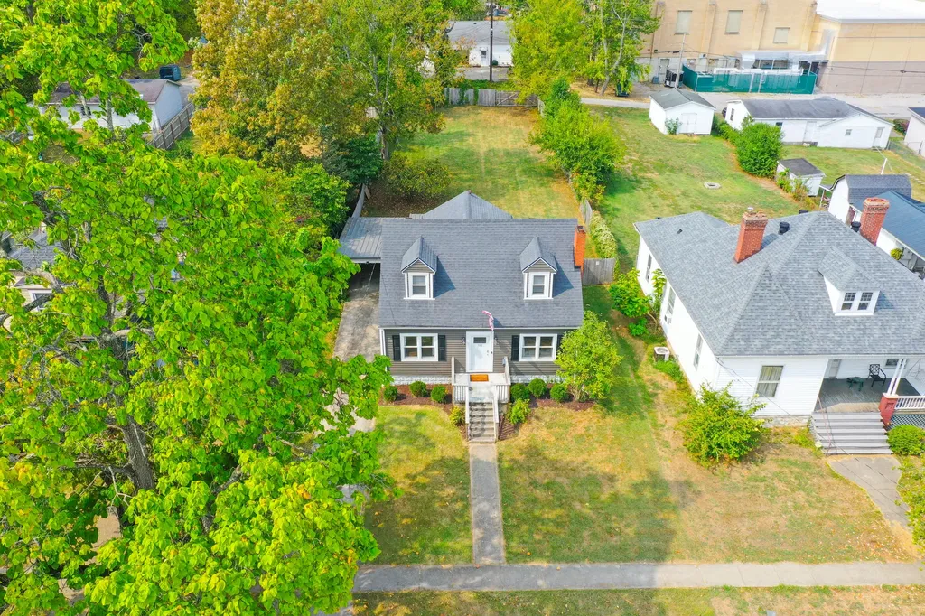 322 S Burns Avenue Winchester KY 40391