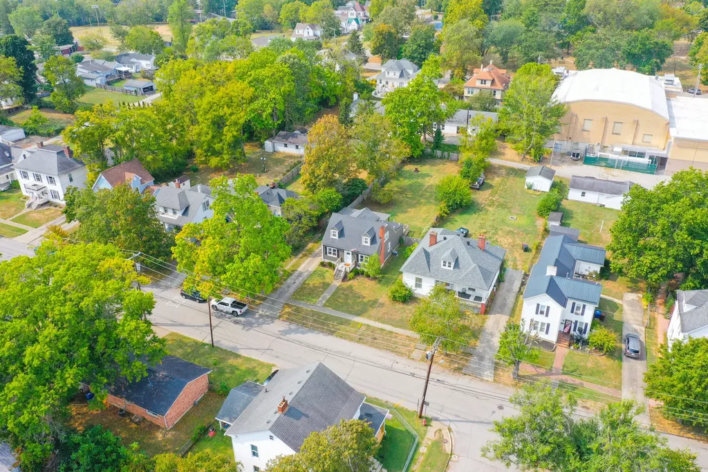 322 S Burns Avenue Winchester KY 40391