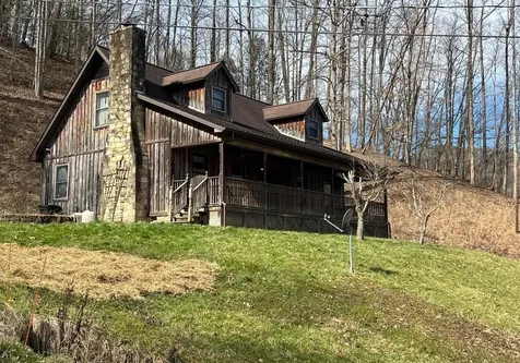 2674 Kentucky 221 Pineville KY 40977