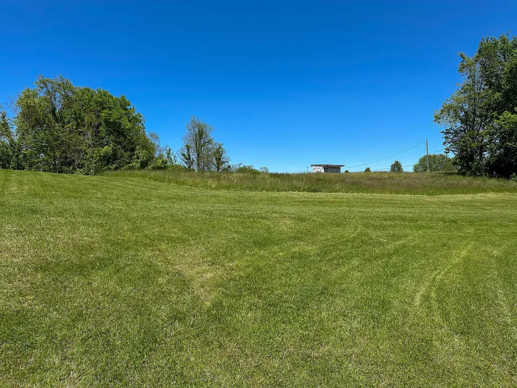 1376 Neave-milford Road Falmouth KY 41040
