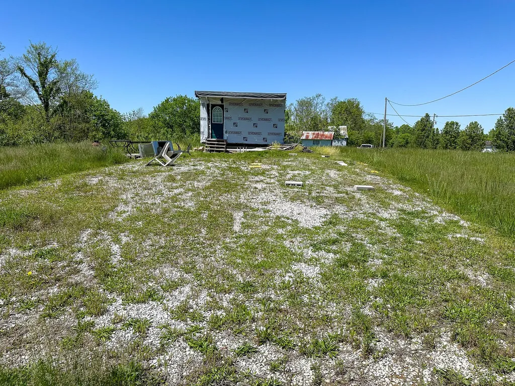 1376 Neave-milford Road Falmouth KY 41040