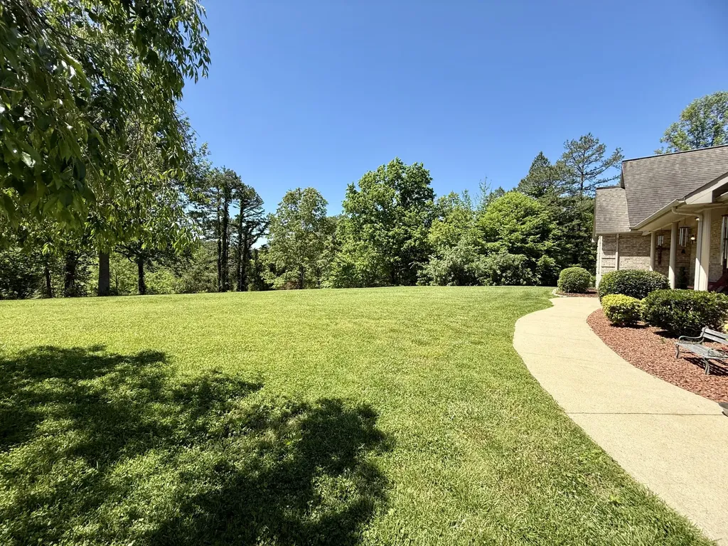 144 Ky-1809 Bryants Store KY 40921