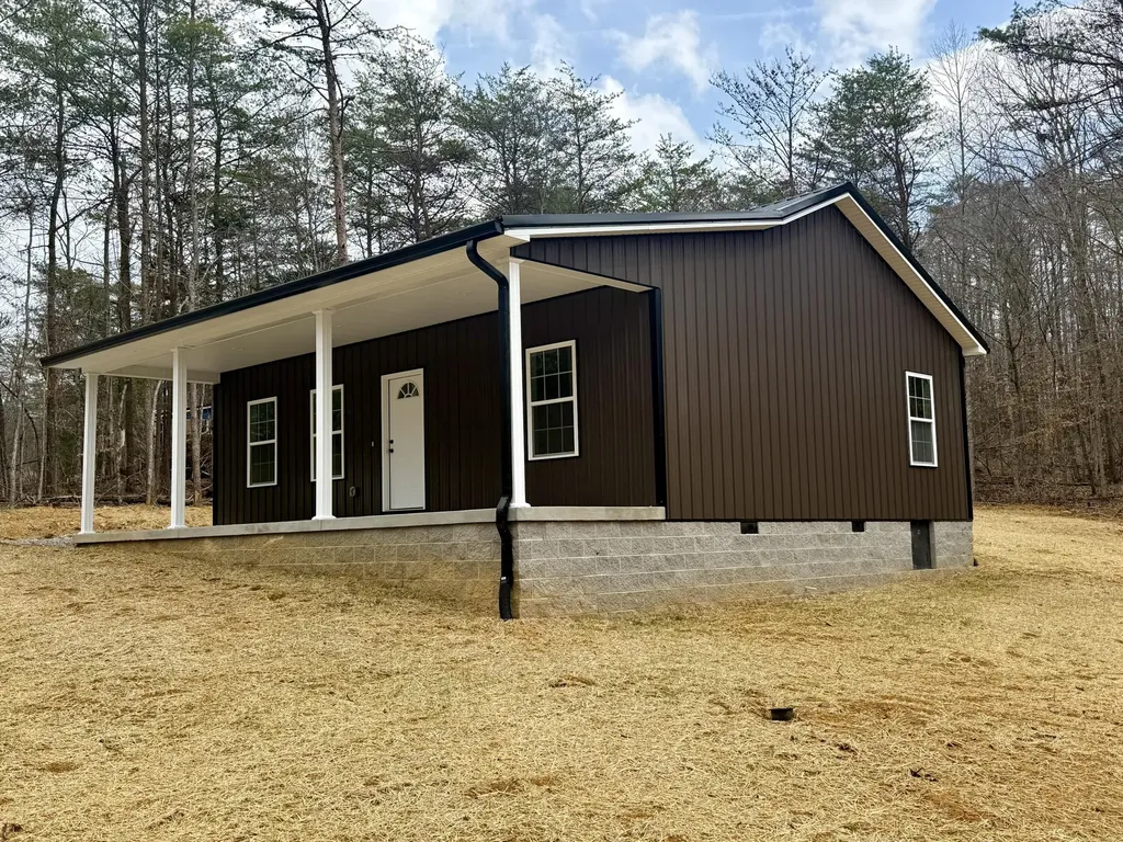 821 Pine Tree Road Nancy KY 42544