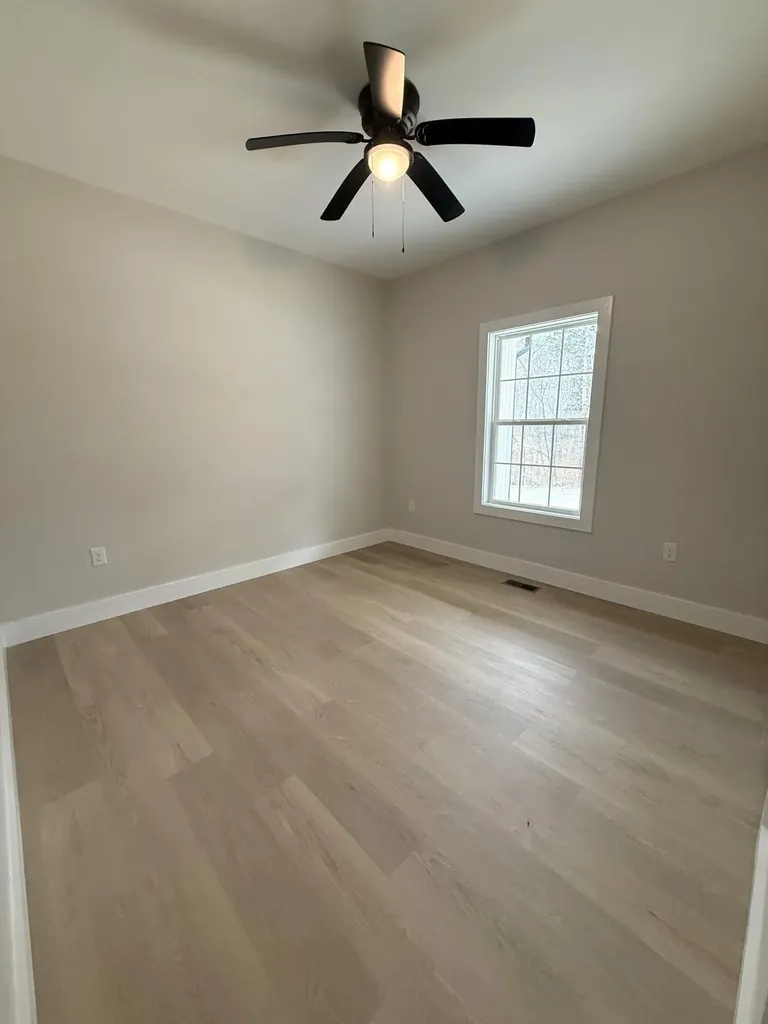 821 Pine Tree Road Nancy KY 42544
