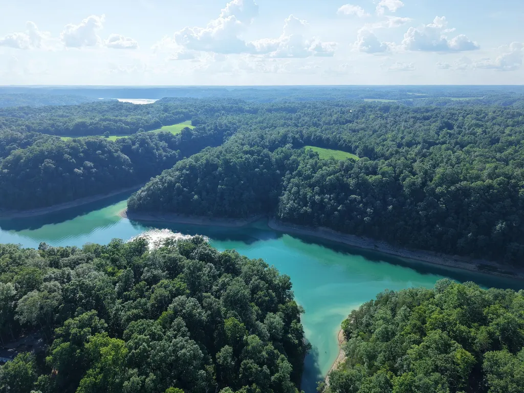 821 Pine Tree Road Nancy KY 42544