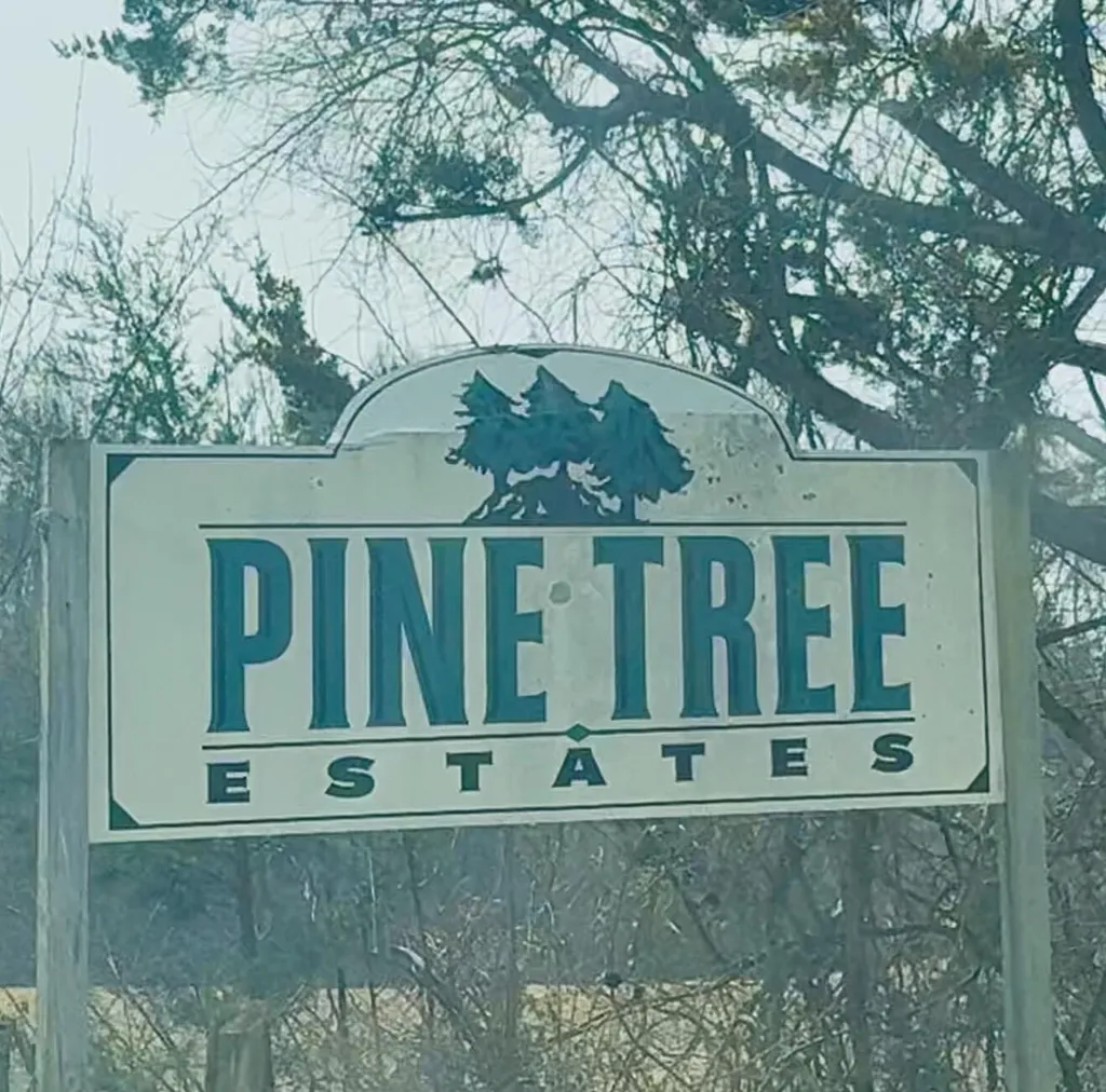 821 Pine Tree Road Nancy KY 42544