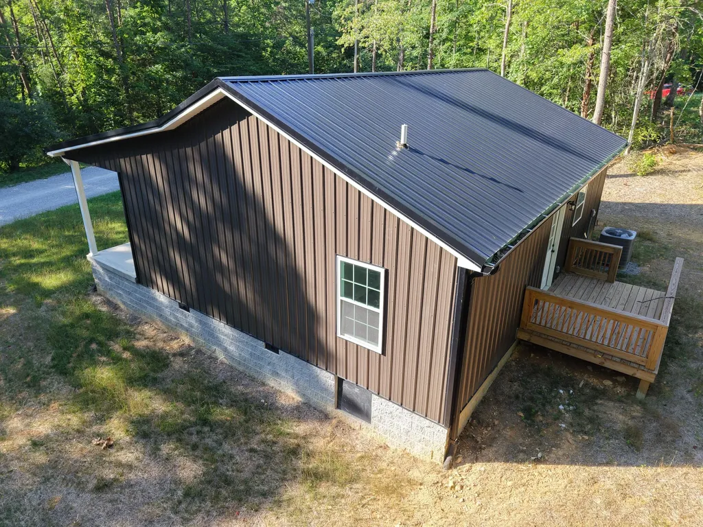 821 Pine Tree Road Nancy KY 42544