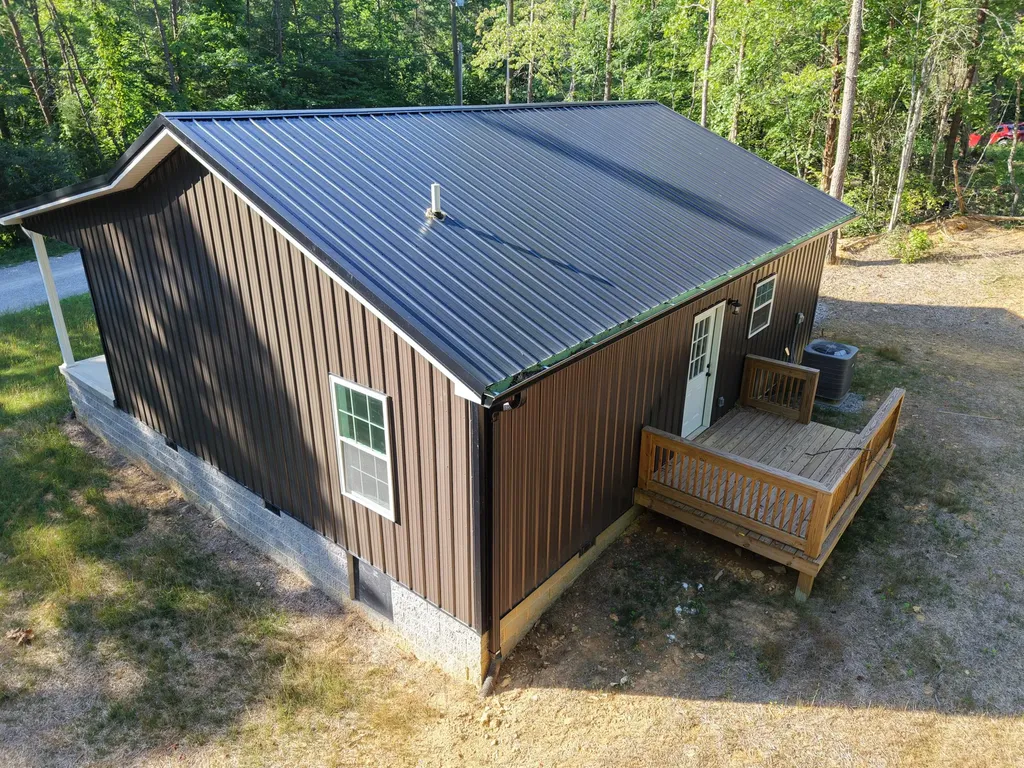 821 Pine Tree Road Nancy KY 42544