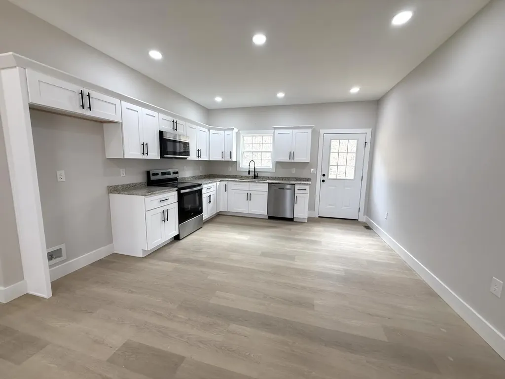 821 Pine Tree Road Nancy KY 42544