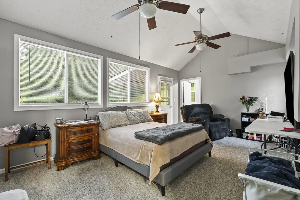 11 Congleton Hollow Road Mckee KY 40447