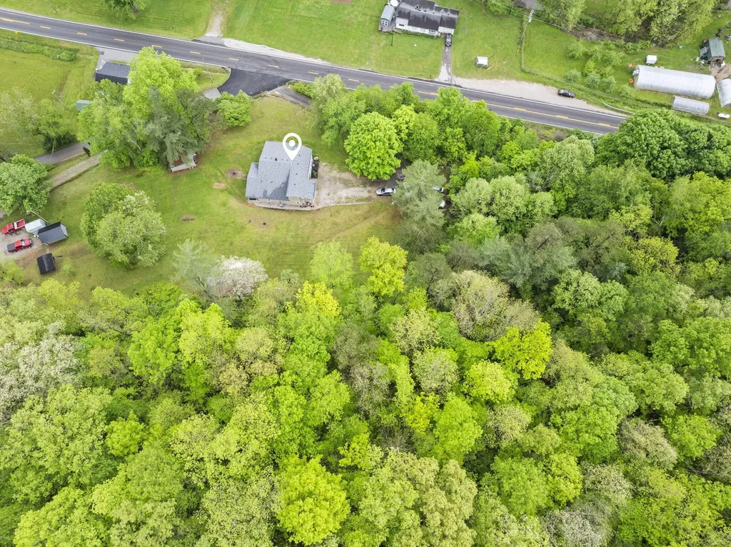 11 Congleton Hollow Road Mckee KY 40447