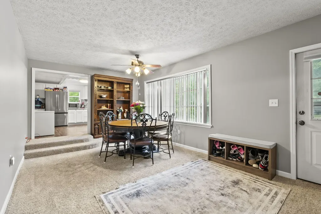 11 Congleton Hollow Road Mckee KY 40447
