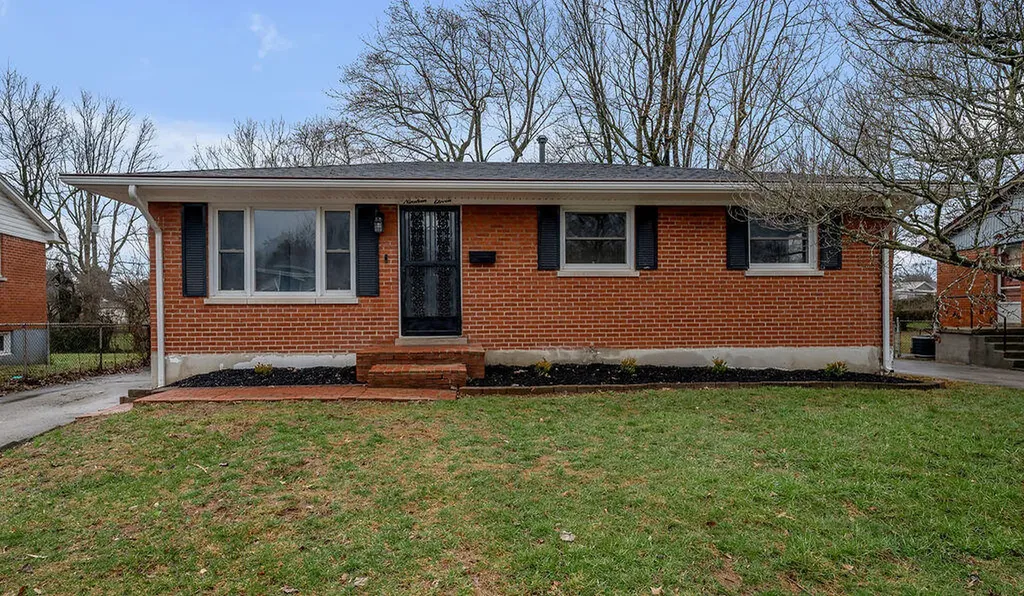 1911 Kingtree Court Lexington KY 40505