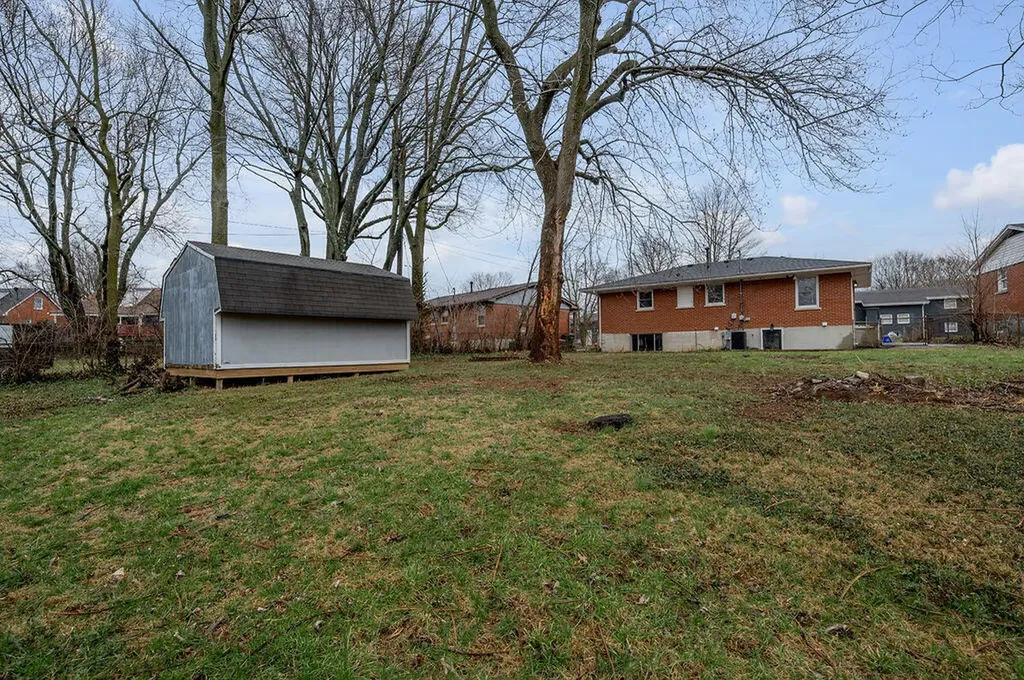 1911 Kingtree Court Lexington KY 40505