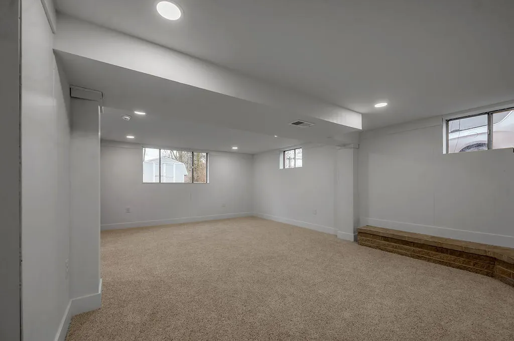 1911 Kingtree Court Lexington KY 40505