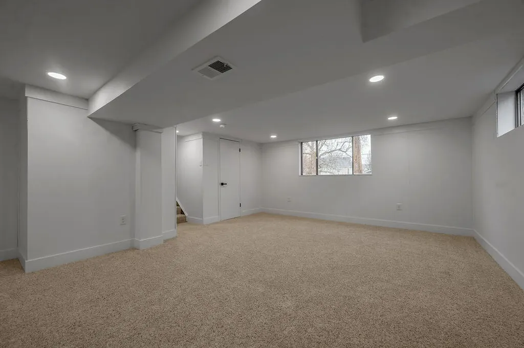1911 Kingtree Court Lexington KY 40505