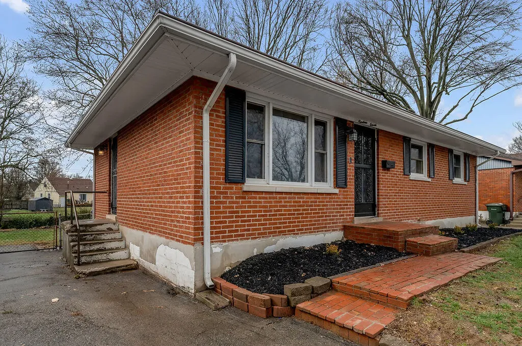 1911 Kingtree Court Lexington KY 40505