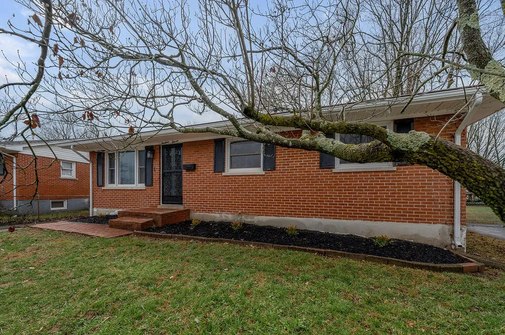 1911 Kingtree Court Lexington KY 40505