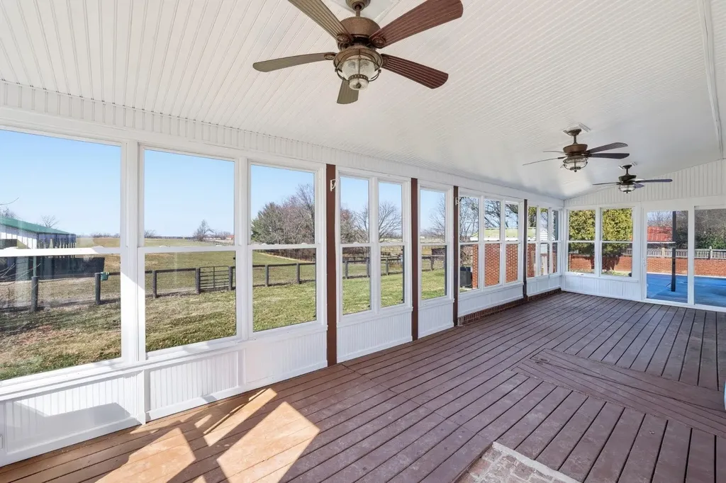 1253 Millersburg Road Paris KY 40361