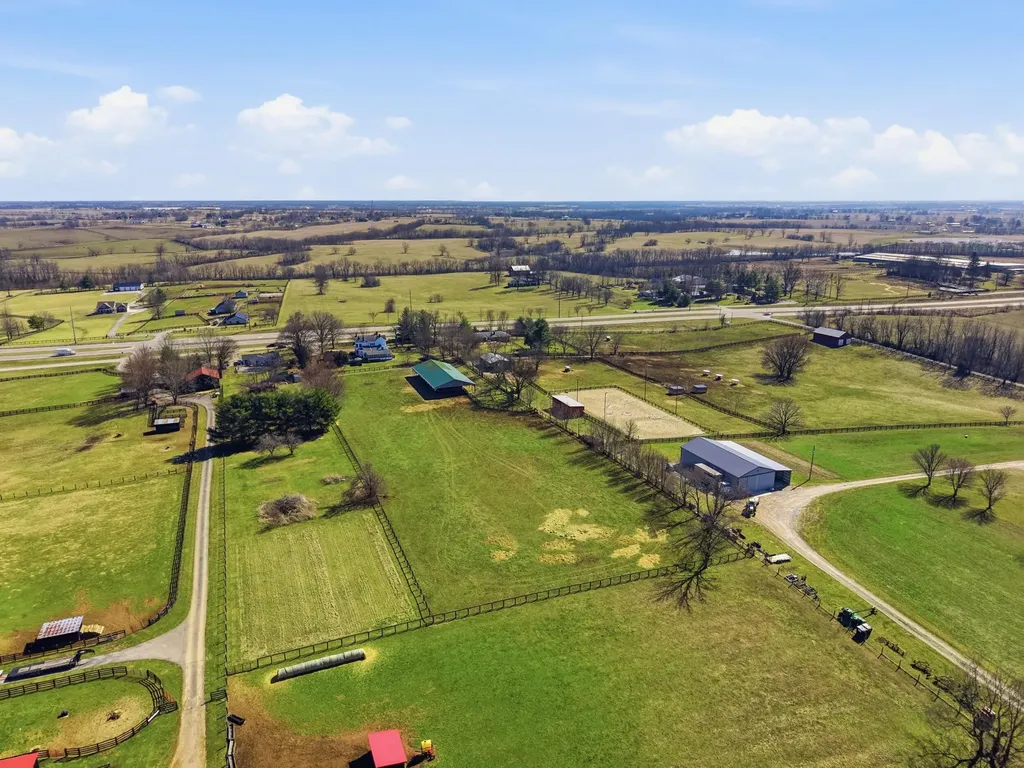 1253 Millersburg Road Paris KY 40361