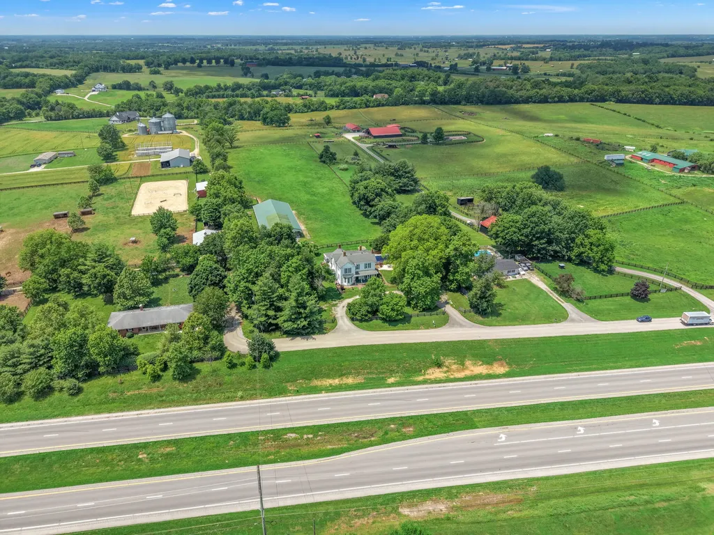 1253 Millersburg Road Paris KY 40361