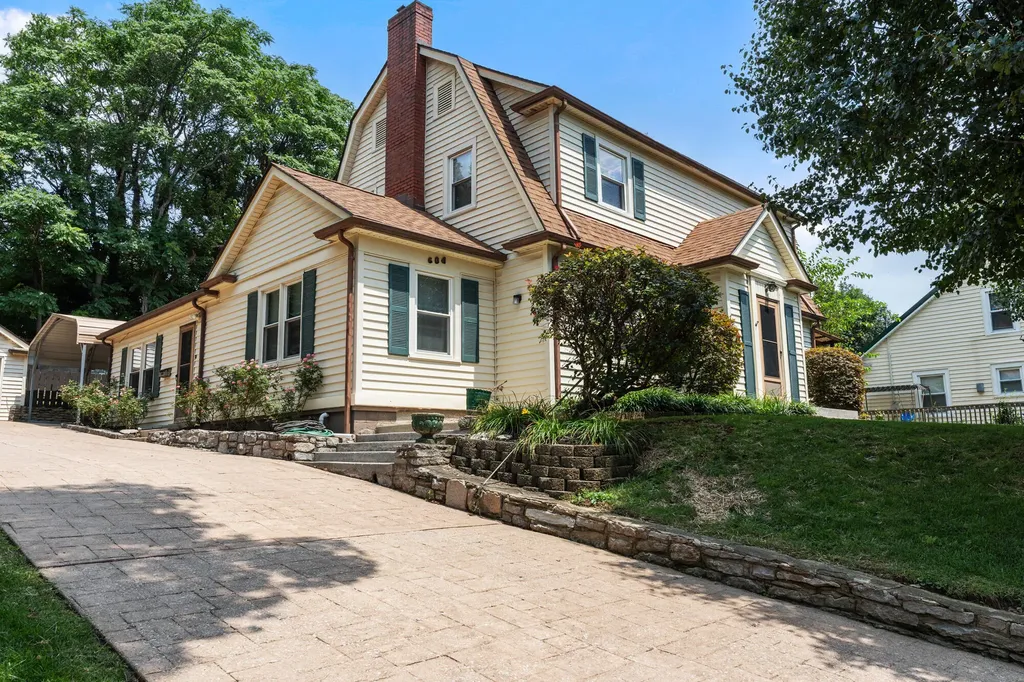 604 Winding Way Court Frankfort KY 40601