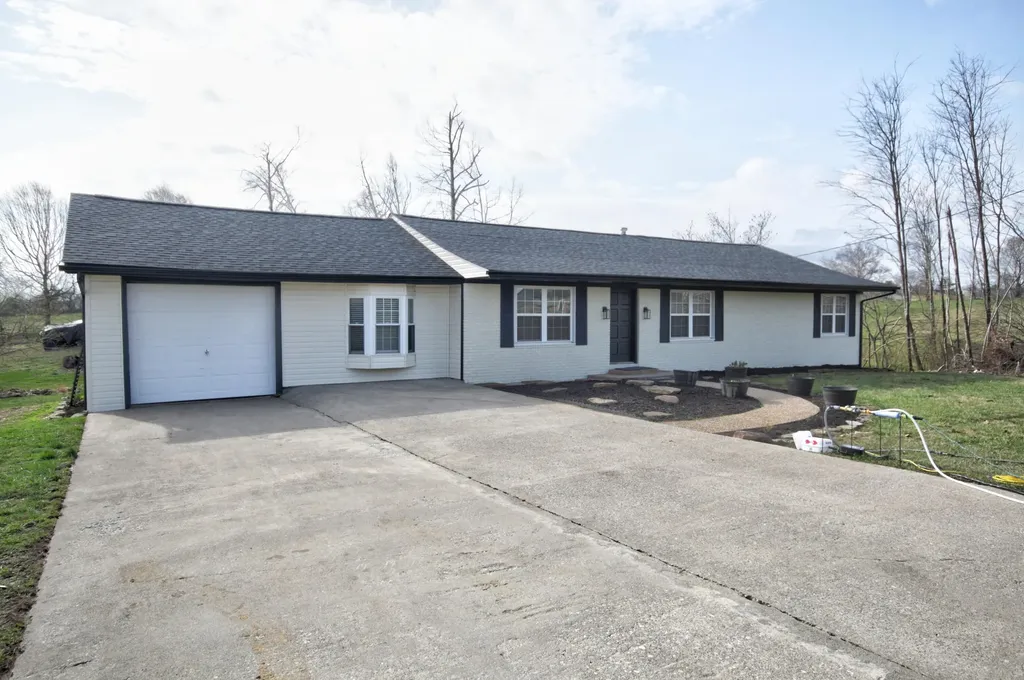 43 Elderbush Drive London KY 40744