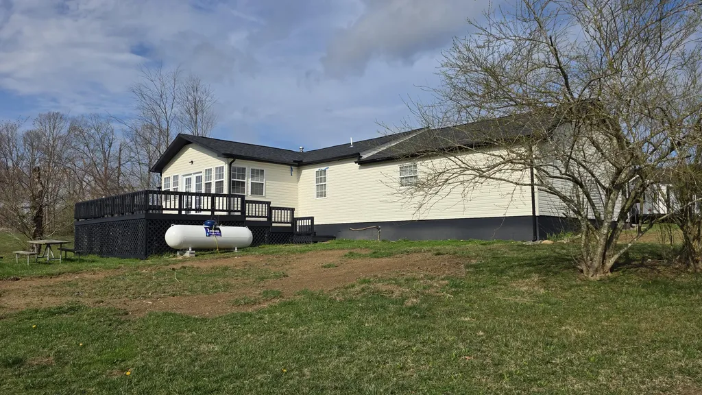 43 Elderbush Drive London KY 40744