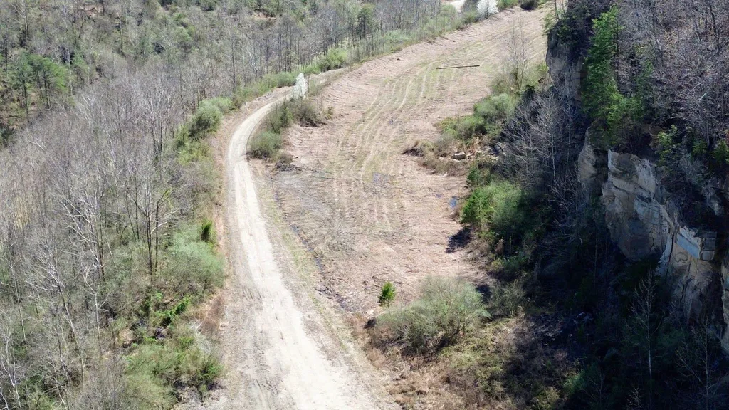 2214A State Highway 2033 Louisa KY 41230
