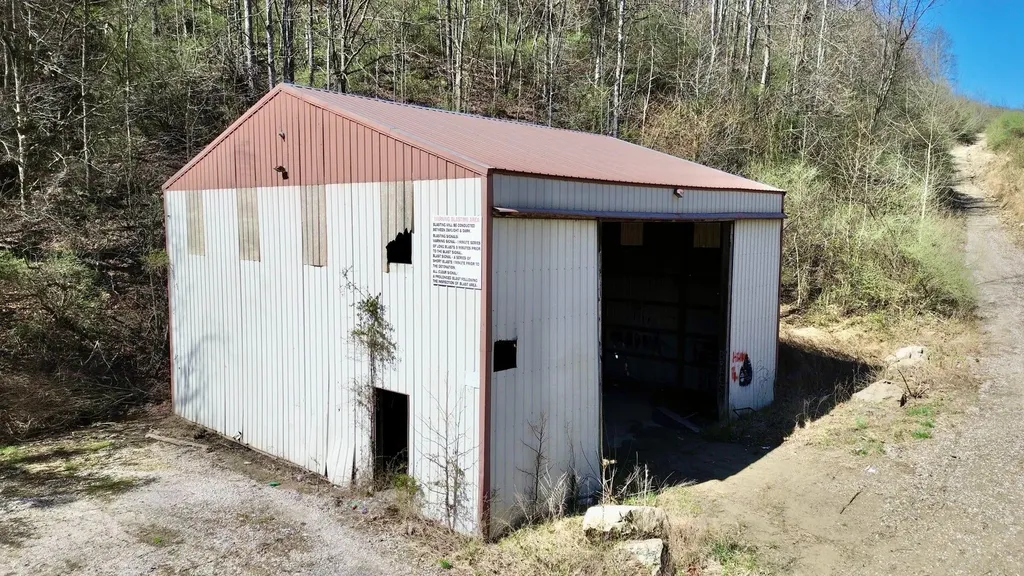 2214A State Highway 2033 Louisa KY 41230