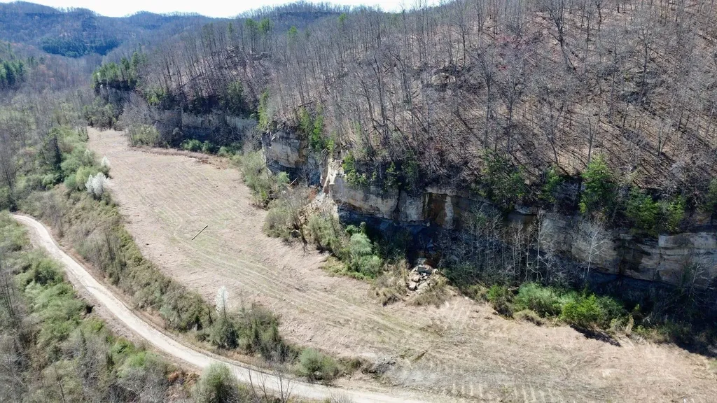 2214A State Highway 2033 Louisa KY 41230