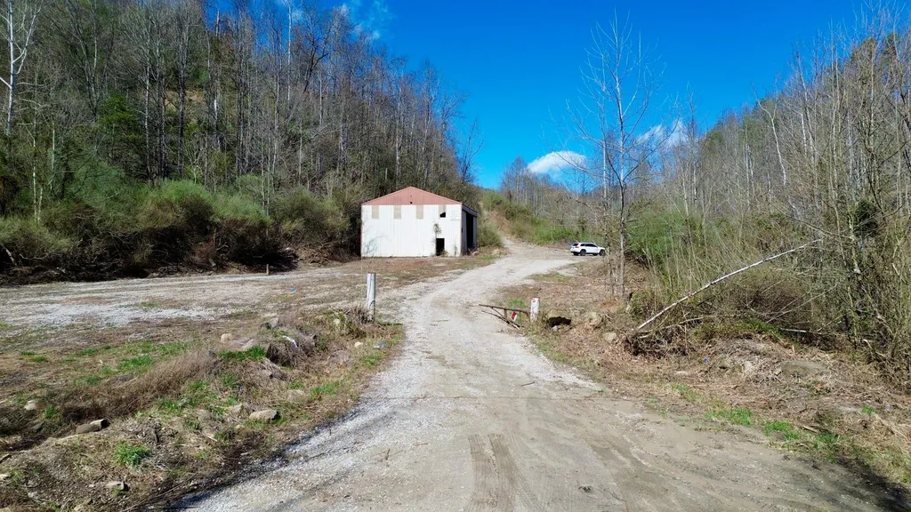 2214A State Highway 2033 Louisa KY 41230