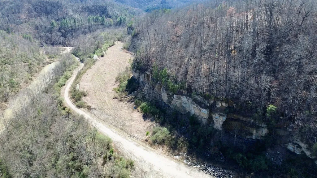 2214A State Highway 2033 Louisa KY 41230