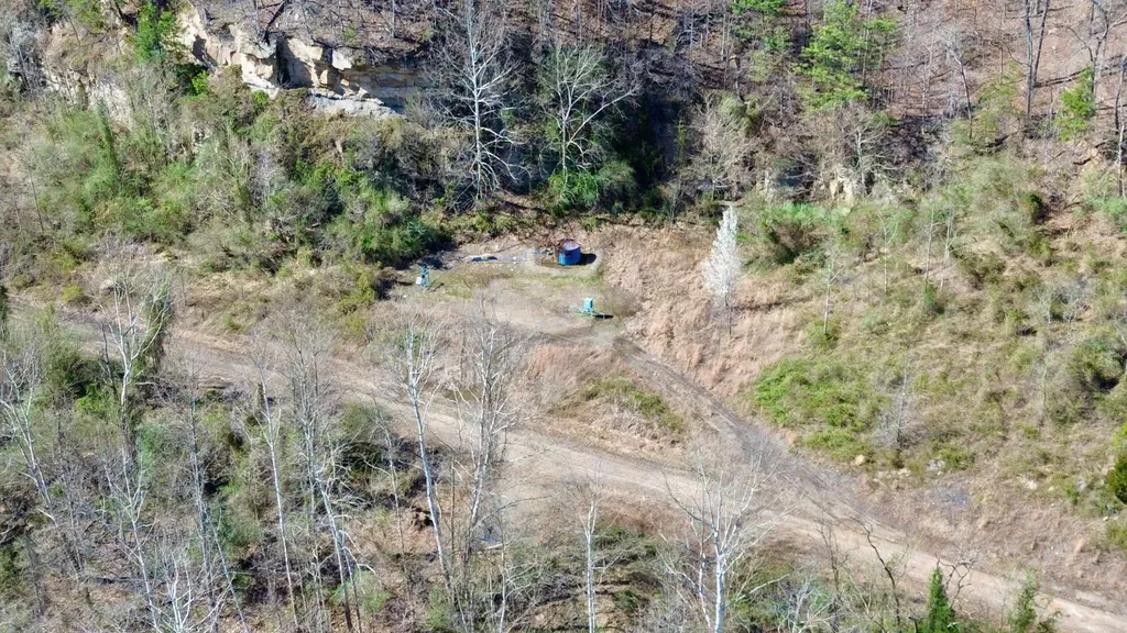 2214A State Highway 2033 Louisa KY 41230