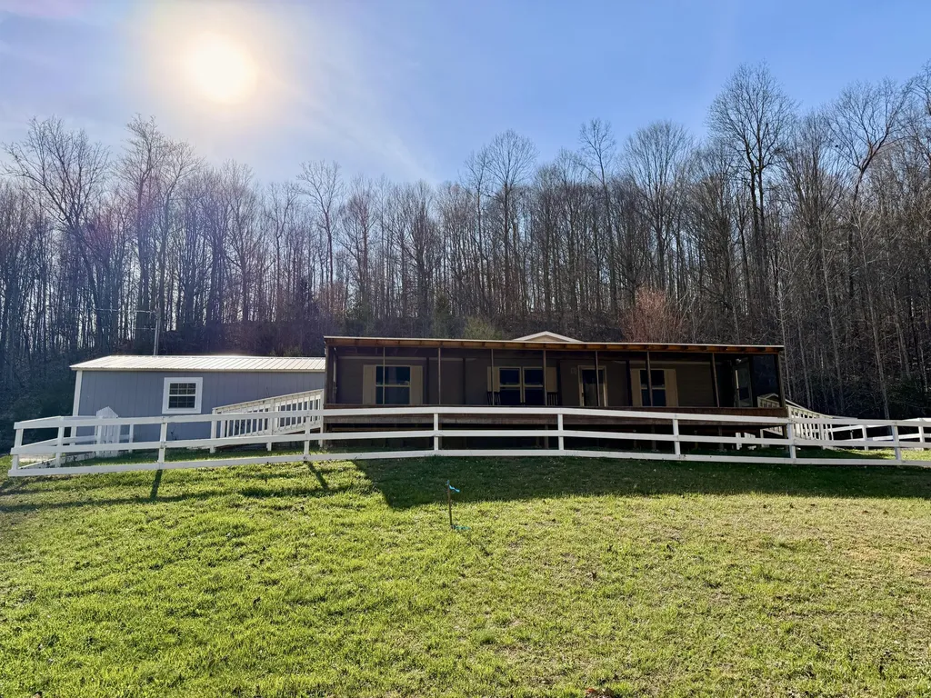 2781 Bull Run Road Liberty KY 42539