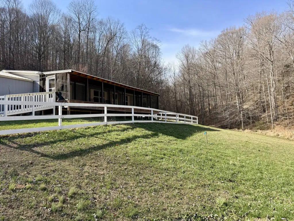 2781 Bull Run Road Liberty KY 42539