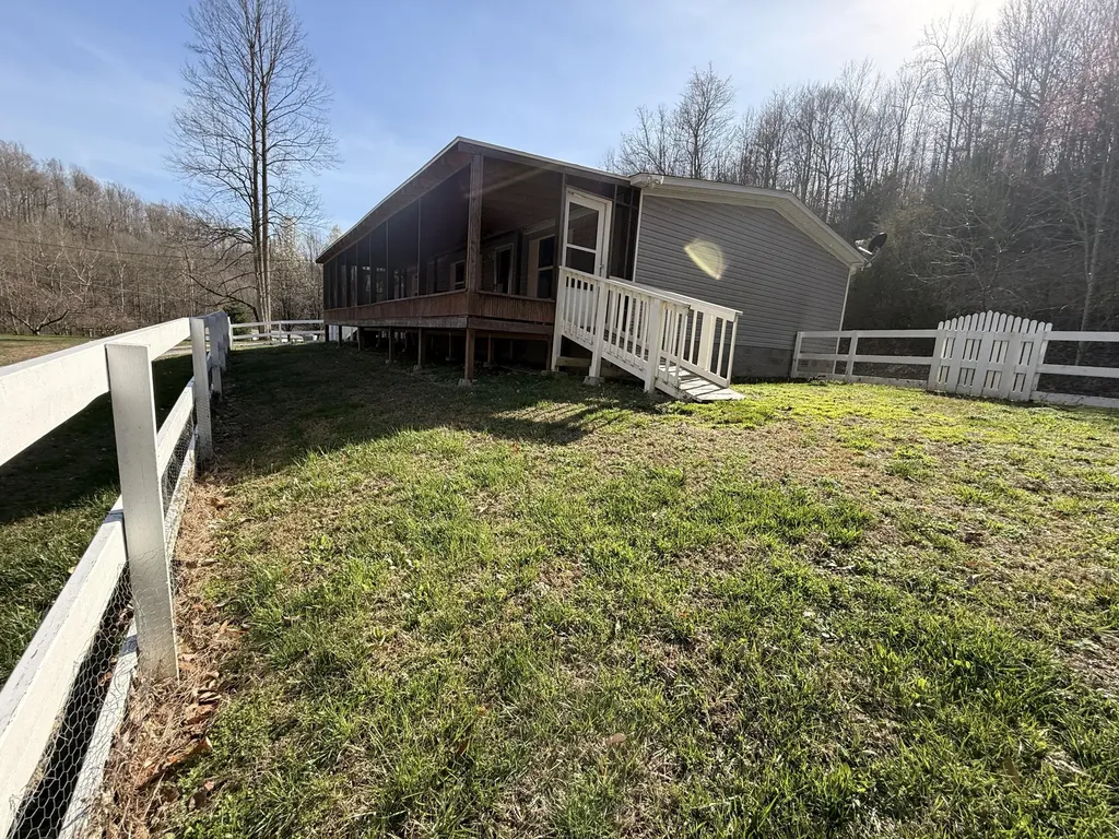 2781 Bull Run Road Liberty KY 42539