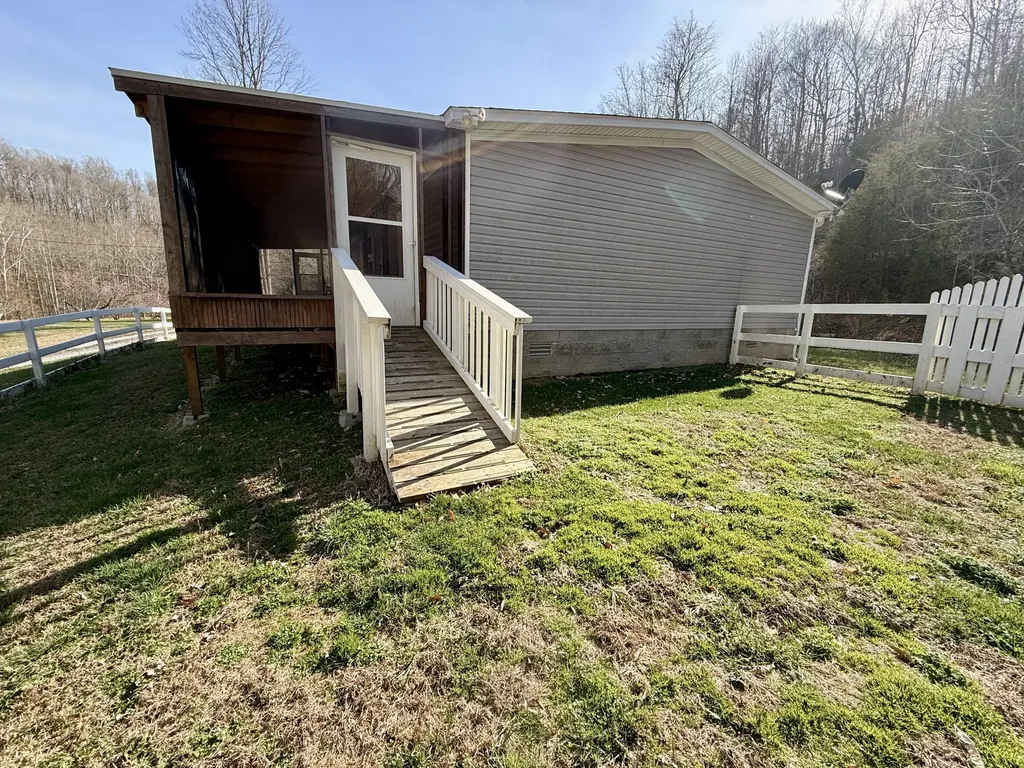 2781 Bull Run Road Liberty KY 42539