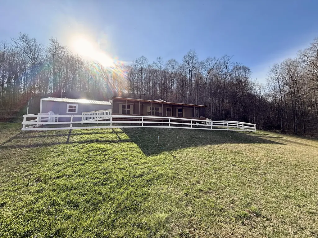 2781 Bull Run Road Liberty KY 42539