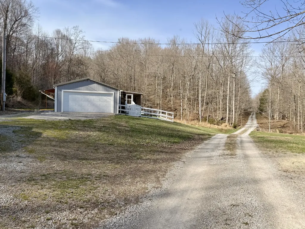 2781 Bull Run Road Liberty KY 42539