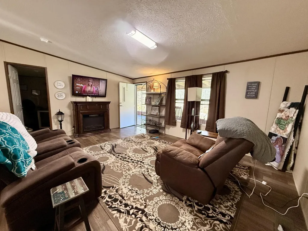 2781 Bull Run Road Liberty KY 42539