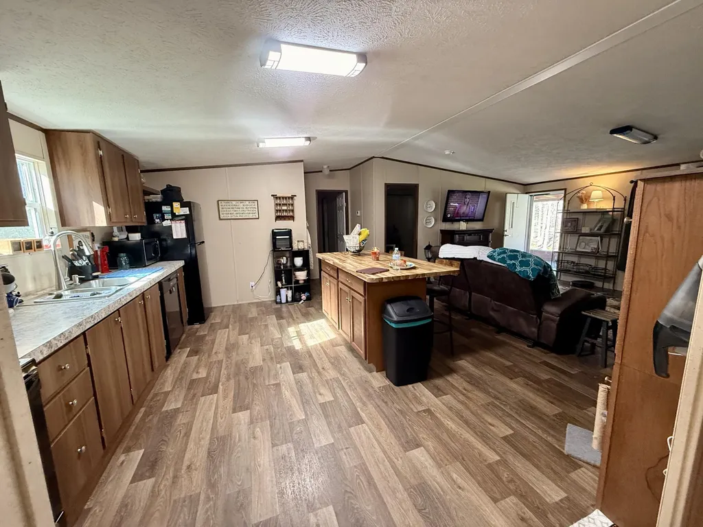 2781 Bull Run Road Liberty KY 42539