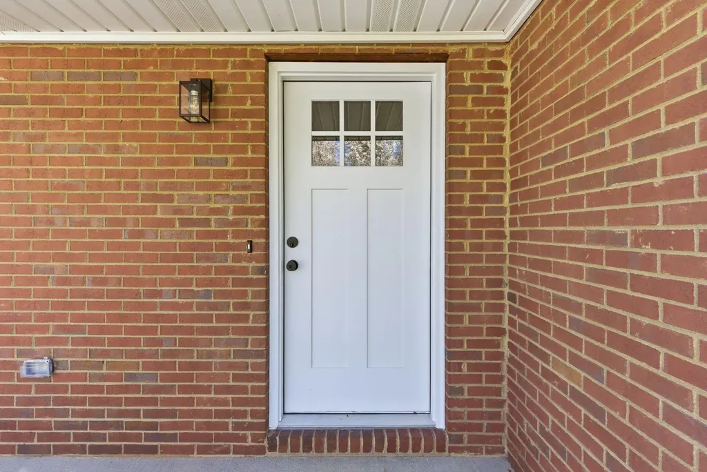 189 Scarlets Way Bronston KY 42518