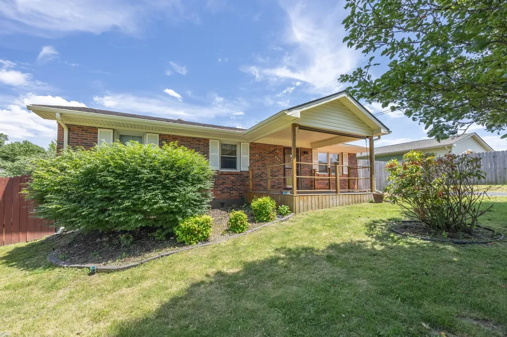 904 Michael Avenue Mt Sterling KY 40353