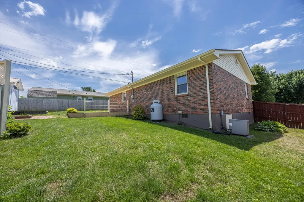 904 Michael Avenue Mt Sterling KY 40353