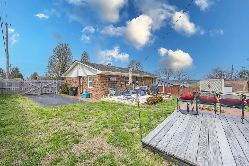 904 Michael Avenue Mt Sterling KY 40353