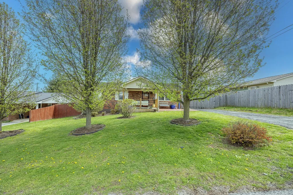 904 Michael Avenue Mt Sterling KY 40353