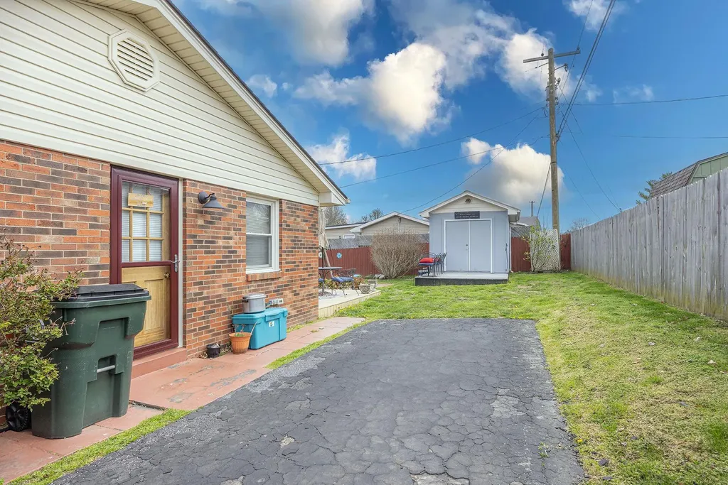 904 Michael Avenue Mt Sterling KY 40353